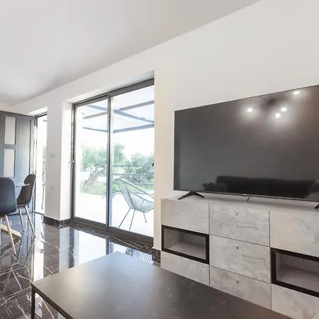 Ferienhaus Olive Lounge House Makarska